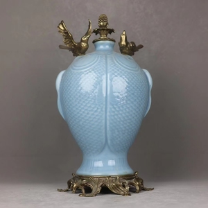 Jingdezhen Royal fornace blu smaltato rame intarsiato vaso in porcellana asta di fascia alta antico palazzo ceramica vaso a doppio orecchio - Product Image 1