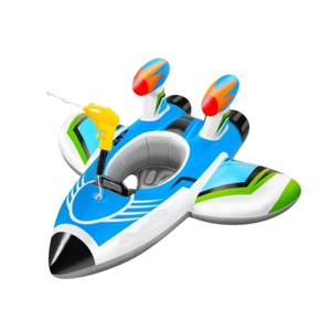Bateau gonflable en PVC en forme d'avion avec pistolet à eau et poignée 108*105 CM pour enfants, idéal pour l'été, la plage et les jeux aquatiques en extérieur - Product Image 1