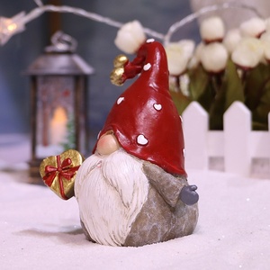 Diseño personalizado polyresin feliz de <span class=keywords><strong>Navidad</strong></span> adornos de regalo venta al por mayor <span class=keywords><strong>Navidad</strong></span> gnome - Product Image 2