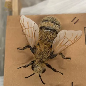 SGAI100 Mô Hình Ong Hoạt Hình Nhân Tạo Kích Thước Cuộc Sống Tùy Chỉnh Cho Công Viên Côn Trùng Để Bán - Product Image 1