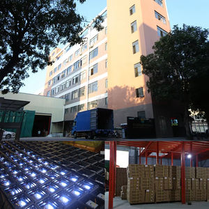 ソーラー街路灯 ソーラー投光器 屋外ソーラー150W <span class=keywords><strong>300W</strong></span>ライト IP65 LED ROHS認証 耐候性 屋外リモコン付き - Product Image 5