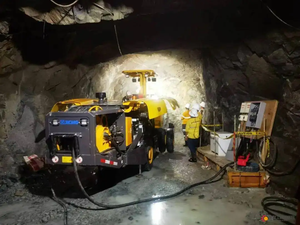 XUD125マイニングおよび大規模掘削用のヘビーデューティ地下フェイスドリルリグ - Product Image 5