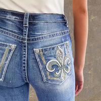 Pantalon en jean pour femme, style été, avec poche arrière brodée, double boutons, coupe slim, extensible, légèrement évasé