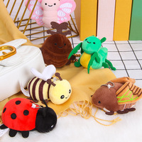 Jouets en peluche mignons en coton PP, figurines d'insectes (Mantis, Cigale, Abeille), porte-clés, pendentifs et breloques pour sacs à dos - Vente en gros disponible pour tous les âges