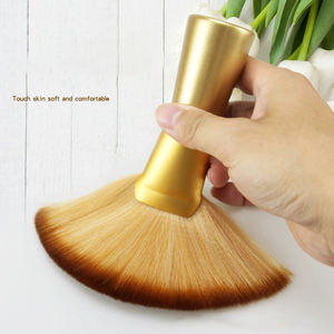 Brosse à barbe en nylon à poils souples en gros d'usine - Product Image 5