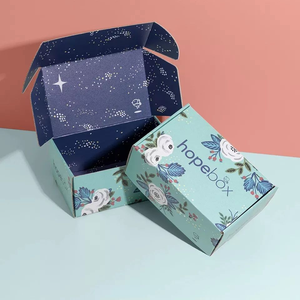 Caja de Embalaje de Cartón Corrugado Personalizada para Ropa, Caja de Envío de Prendas Plegable Impresa Ecológica - Product Image 1