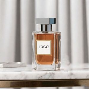 Vente en gros de flacons de parfum carrés de luxe de 30 ml, 50 ml, 100 ml, flacon de parfum en verre personnalisé avec boîte et couvercle - Product Image 2