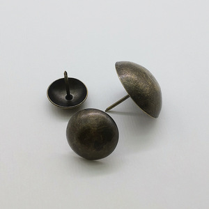 Clous à tête ronde en fer plaqué bronze antique pour quincaillerie de meubles - Product Image 1