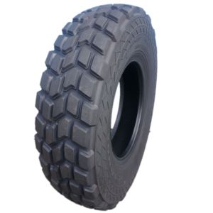 Neumático para Camioneta Ligera con Patrón de Agarre para Arena, Marca 750R16 - Product Image 6