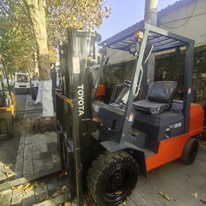 Montacargas Diésel <span class=keywords><strong>TOYOTA</strong></span> 8FG35 Usado de 3.5 Toneladas en Buen Estado, Máquina de Transporte <span class=keywords><strong>TOYOTA</strong></span> 8F35, Montacargas de Segunda Mano en Oferta - Product Image 4