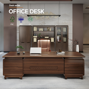 Bureau de luxe moderne en forme de L à 3 côtés pour patron Mobilier de poste de travail en bois unique avec design élégant - Product Image 3