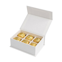 Boîtes en papier magnétiques pour chocolats avec inserts de séparation, en stock, 4/9/12 compartiments, boîtes cadeaux blanches de qualité alimentaire pour truffes et macarons