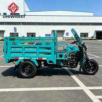 Tricycle de fret sur mesure avec moteur 200CC refroidi par air et boîte à outils audio pour le transport et la livraison de marchandises en milieu rural et pour petites entreprises