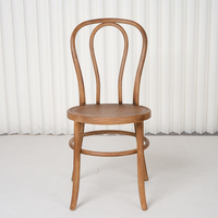 Chaises de salle à manger empilables en résine PP style Bentwood pour hôtel, design durable pour usage commercial intérieur/extérieur, fêtes, hôtels, mariages