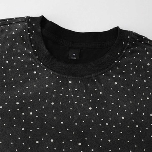 Camiseta de Algodón para Hombre con Logotipo Personalizado, de Alta Calidad, Estilo Urbano, con Pedrería, Corte Cuadrado y Manga Corta - Product Image 2