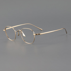 8g femmes rétro petit cadre Ultra-léger pur titane lunettes hommes lunettes cadre élégant Vintage <span class=keywords><strong>petite</strong></span> <span class=keywords><strong>taille</strong></span> optique - Product Image 1