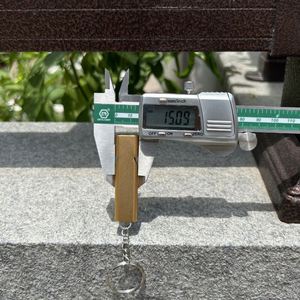Sifflet de survie et de sauvetage extérieur en alliage d'aluminium à double fréquence et double tube, personnalisable, outil EDC, vente en gros - Product Image 4