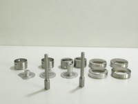 Connecteur de fenêtre de cadre de porte en acier inoxydable base de casier de machine pince métallique fixe personnalisée CNC estampage usine de pièces d'usinage