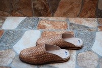Sandales marocaines unisexes par Moroccansoul avec dessus en cuir véritable, doublure et semelle intérieure en cuir véritable souple, fabriquées au Maroc