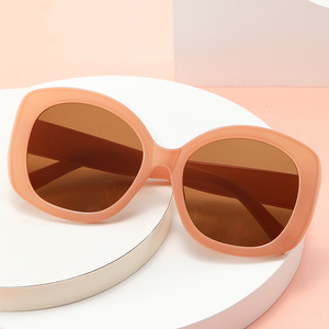 Nuovi occhiali da sole estivi al mare per le donne stile retrò occhiali neri con protezione UV giallo rosso grigio cornici Logo sulla lente - Product Image 6