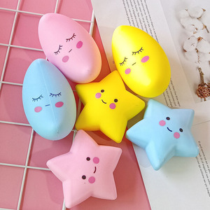 Juguete Blandito Antiestrés de Estrella y Luna, con Cara de Dibujos Animados Colorida, de Subida Lenta, Novedoso Accesorio para Fiestas y Regalo Divertido - Product Image 3