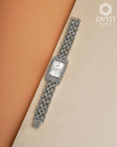 Reloj de pulsera con monitor de ritmo cardíaco y caja plateada de cuarzo para mujer para enfermeras (sin resistente al agua) - Product Image 1