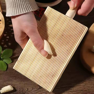 Tagliere <span class=keywords><strong>in</strong></span> Legno Artigianale per Gnocchi con Manico, Sfogliatrice Naturale per Pasta e Paletta per Spalmare il Burro per Gnocchi Fatti <span class=keywords><strong>in</strong></span> <span class=keywords><strong>Casa</strong></span> - Product Image 2