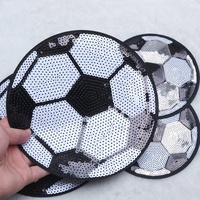 Décorations brodées 3D écologiques à thème football dessin animé, patchs en tissu, autocollants à paillettes pour vêtements de sport, fleurs et cœurs