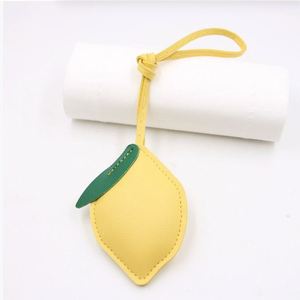 Colgante de Cuero PU con Diseño de Fruta Especial, Impermeable, Regalo para Niños, Bonito y Moderno, Charm para Bolsa, Llavero Portátil Colorido - Product Image 2