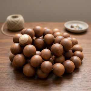 Perles de prière en bois de santal et autres matériaux, taille 4mm-30mm, parfum boisé doux, forme naturelle, couleur brun doré foncé, Riddhi Siddhi - Product Image 3