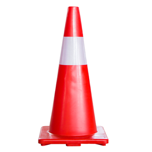 Red Traffic Cone With Reflective Stripe Floor <b>Standing</b> PP Material Construction Zones Use - Product Image 1