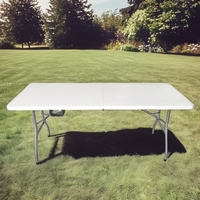 Tables pliantes portables en gros de 6 pieds (180 cm), tables en plastique pour l'extérieur, le camping, le jardin, design pliable pour une utilisation facile en cuisine