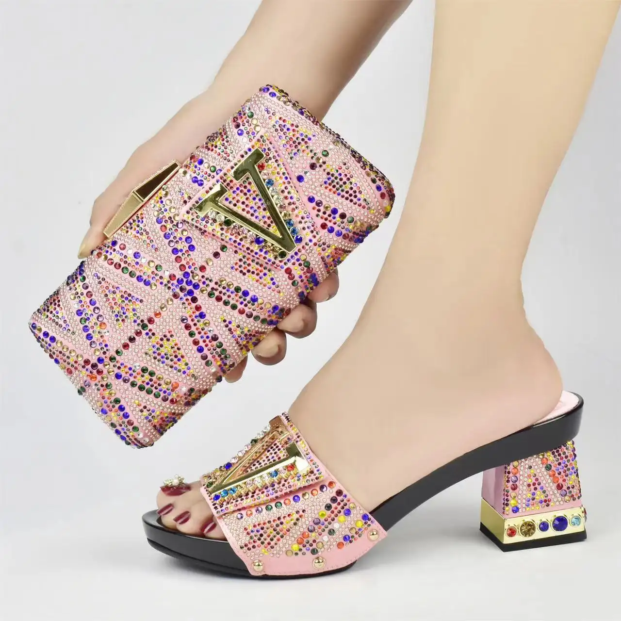 Fashionable women's slippers and handbag combination with party hot diamond new shoes paired with metal buckle bag set