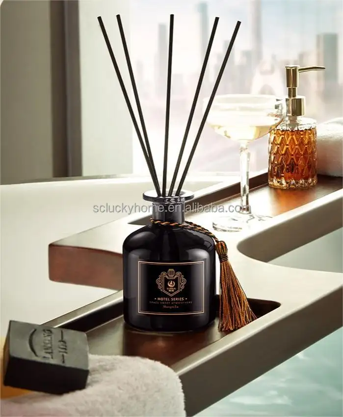 Hotel home luxury oil glass bottle 50ml 120ml reed diffuser room air fragrance rattan black sticks reed diffuser