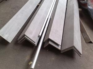 Cornière <span class=keywords><strong>en</strong></span> acier inoxydable 304 316L laminée à chaud et décapée pour la fabrication de structures mécaniques - Product Image 2