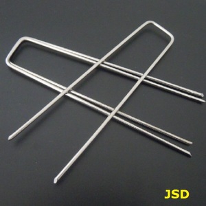 <span class=keywords><strong>Grapas</strong></span> de jardín de punta plana/Clavos de césped en forma de U/Clavos de grapa de pasadores de césped, Grapa de tierra de hierro de pasador de césped <span class=keywords><strong>artificial</strong></span> - Product Image 2