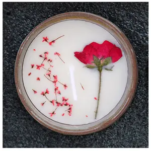 INS Style Wholesale Dried Flower Soy Wax Aroma Gift Scented Candle With Ceramic Jar