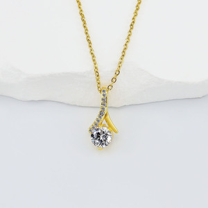 Collier Coccinelle B Set, Fil d'acier tressé, Taille universelle, Photos de produits professionnelles multiformes sans couture, Idéal pour l'exportation, Cadeau - Product Image 1