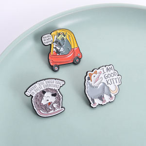 Pin de Esmalte Divertido de Opossum con Diseño de Gato, Estilo 'I AM Good Kitty', Opossum Conduciendo, Caminando por la Ciudad, Broche, Insignia de Solapa, Joyería, Regalo para Amigos - Product Image 1