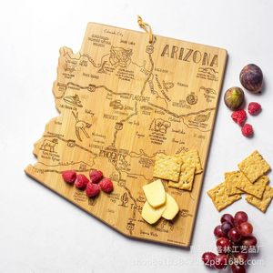 Bandeja de bambú con forma de mapa para colgar en la pared, tabla de cortar para cocina/comedor, ideal para fiestas, reuniones, aperitivos y queso - Product Image 1