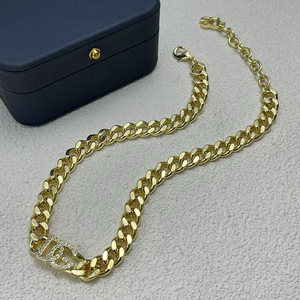 Set Perhiasan Fashion Kalung Berlian Warna Baru Gaya Vintage Wanita dan Gelang Rantai Huruf DG - Product Image 2