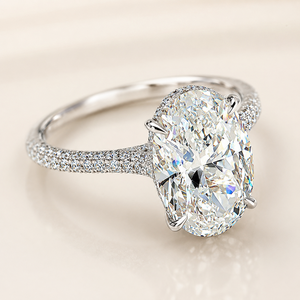 Anello da Donna con Design a Centro Ampio, Semplice e Elegante - Product Image 4