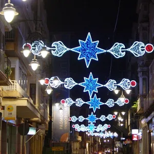 Starking 2d Verschiedene neue Designs Neujahr hängende Dekoration führte Licht motiv Kreuz Straßen laterne
