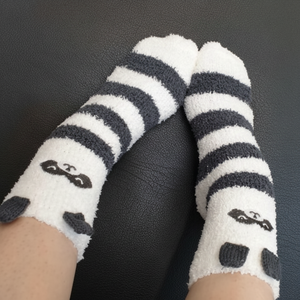 Calzini da notte con motivo Panda da donna con custodia regalo inclusa - Product Image 1