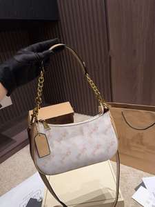 Bolso <span class=keywords><strong>de</strong></span> Hombro <span class=keywords><strong>de</strong></span> Diseñador Teri en Lona Signature Horse Carriage, Mini Bolso Bandolera <span class=keywords><strong>de</strong></span> Lujo para Mujer, Cierre <span class=keywords><strong>de</strong></span> Cremallera, Uso Diario - Product Image 4