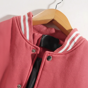 Exprese su estilo único de ropa de calle con esta chaqueta universitaria para hombres hecha a mano para una durabilidad cómoda y una moda moderna atemporal - Product Image 1