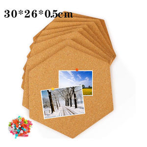 Tablero de Corcho Hexagonal Xinbojia de 30x26cm y 5mm, Autoadhesivo, para Mensajes, Fotos y Decoración del Hogar - Product Image 4