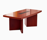 Table de conférence grande en bois rouge classique avec bordure en mélamine, pieds à double panneau et gestion des câbles pour salle de réunion, bureau, hôtel