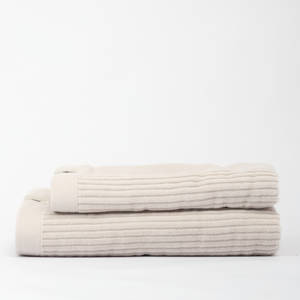 Juego de Toallas de Algodón de Lujo Santini, 2 Piezas, para Cara y Baño, con Rayas de Terciopelo, Textura Suave, para Hoteles - Product Image 3