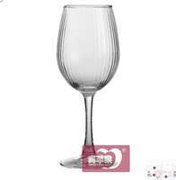 Calici di vetro con linee verticali trasparenti da 460ml classico vino unico